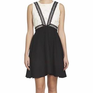 Cece Lace Dress Size 4